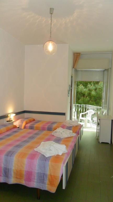 Hotel Michelangelo Bellaria-Igea Marina Zimmer foto